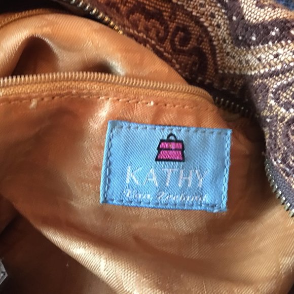 Kathy Van Zeeland purse - Picture 5 of 11